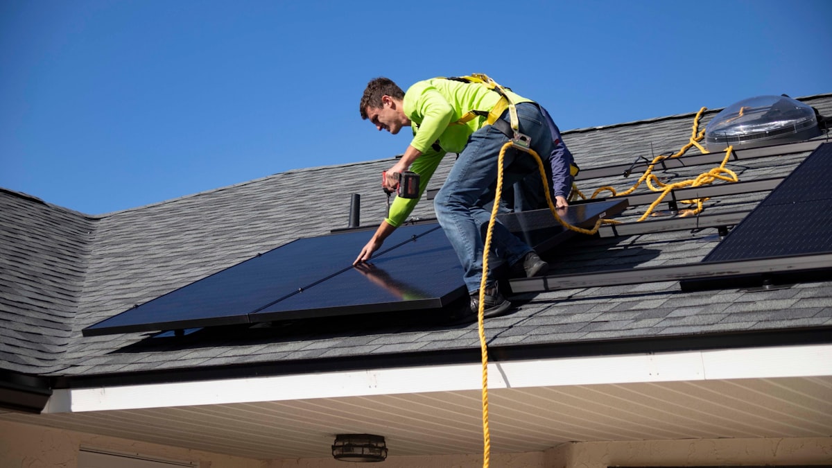 SOLRITE integration with SubcontractorHub for roofing, HVAC, and solar contractors